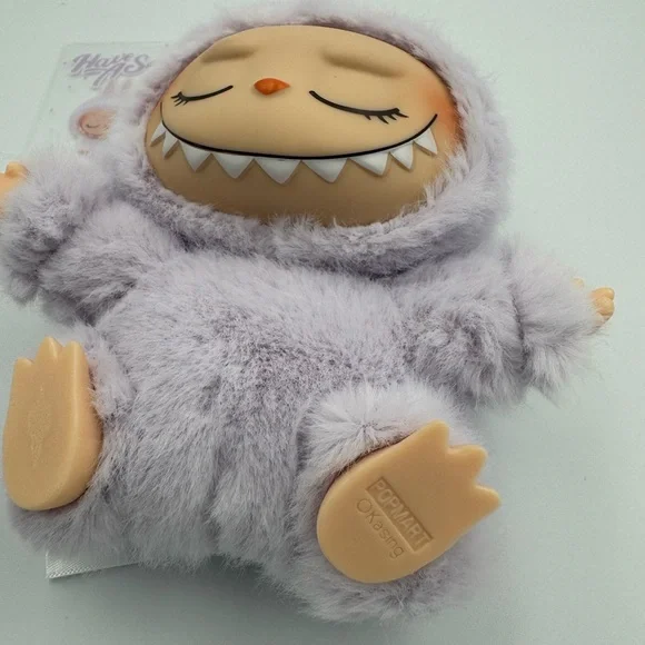 POPMART "HAVE A SEAT" LABUBU “ZIZI” - Picture 4 of 12